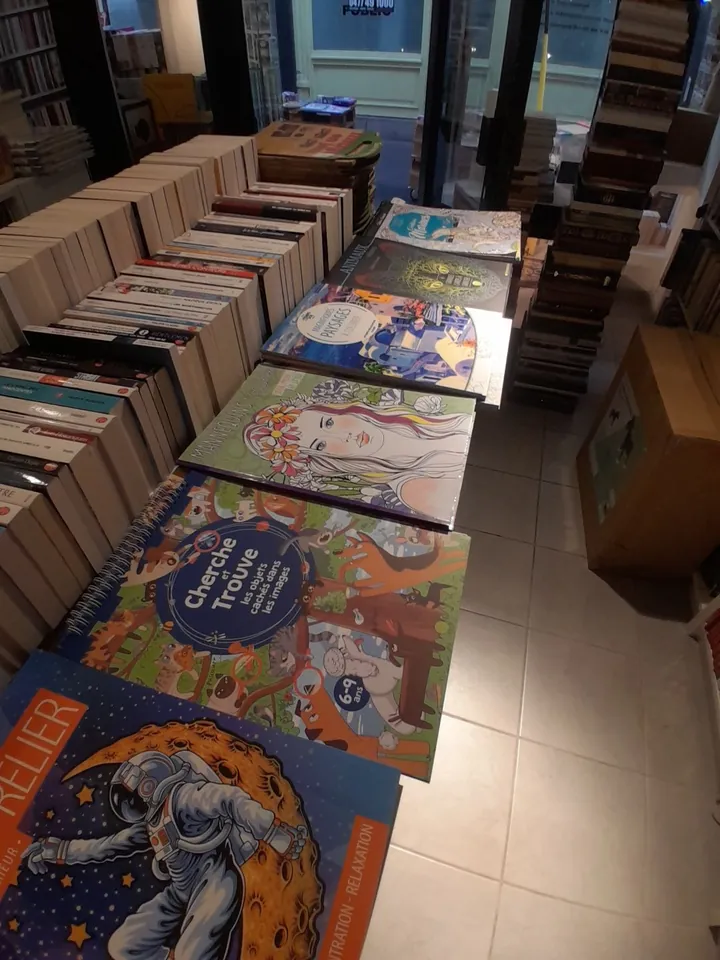 Livres et albums de coloriage dans la boutique Falco & Co